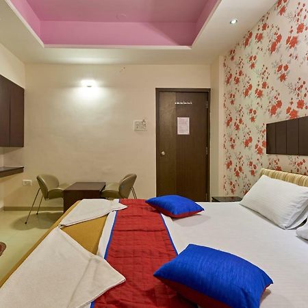 Hotel Ganeshratna Executive Kolhápur Kültér fotó